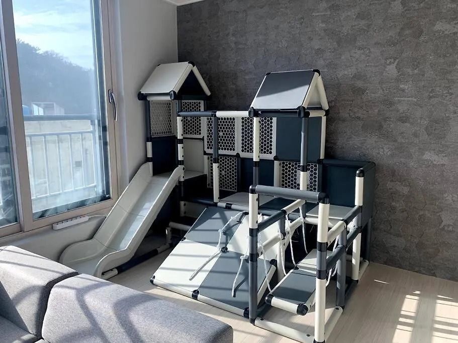 Playground 7 - Kid Jungle Gym, Oceanview, Parking Lot Apartment Busan